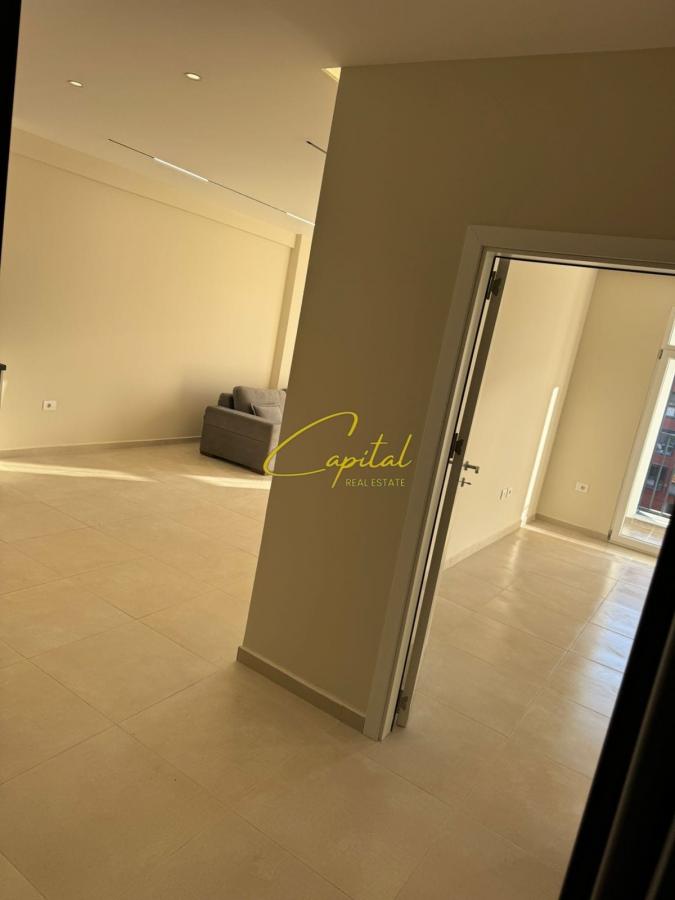 Apartament me qira 1+1 5 maji 50.000 leke
