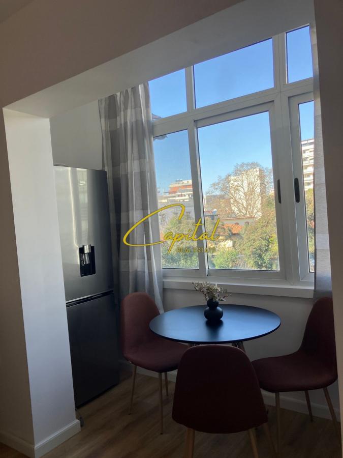 Apartament garsoniere me qira 35 m2 qender 50.000 leke