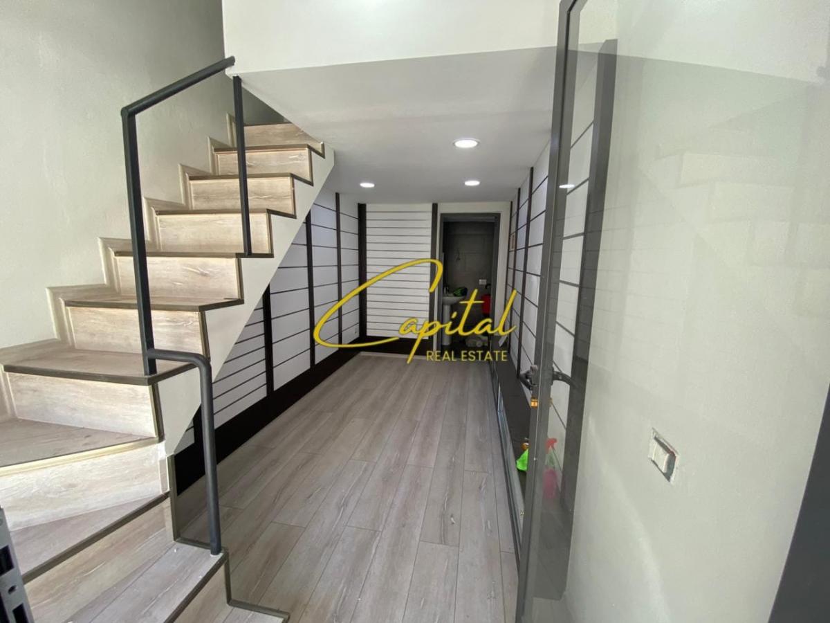 Dyqan me qira 30 m2 astir 300 euro