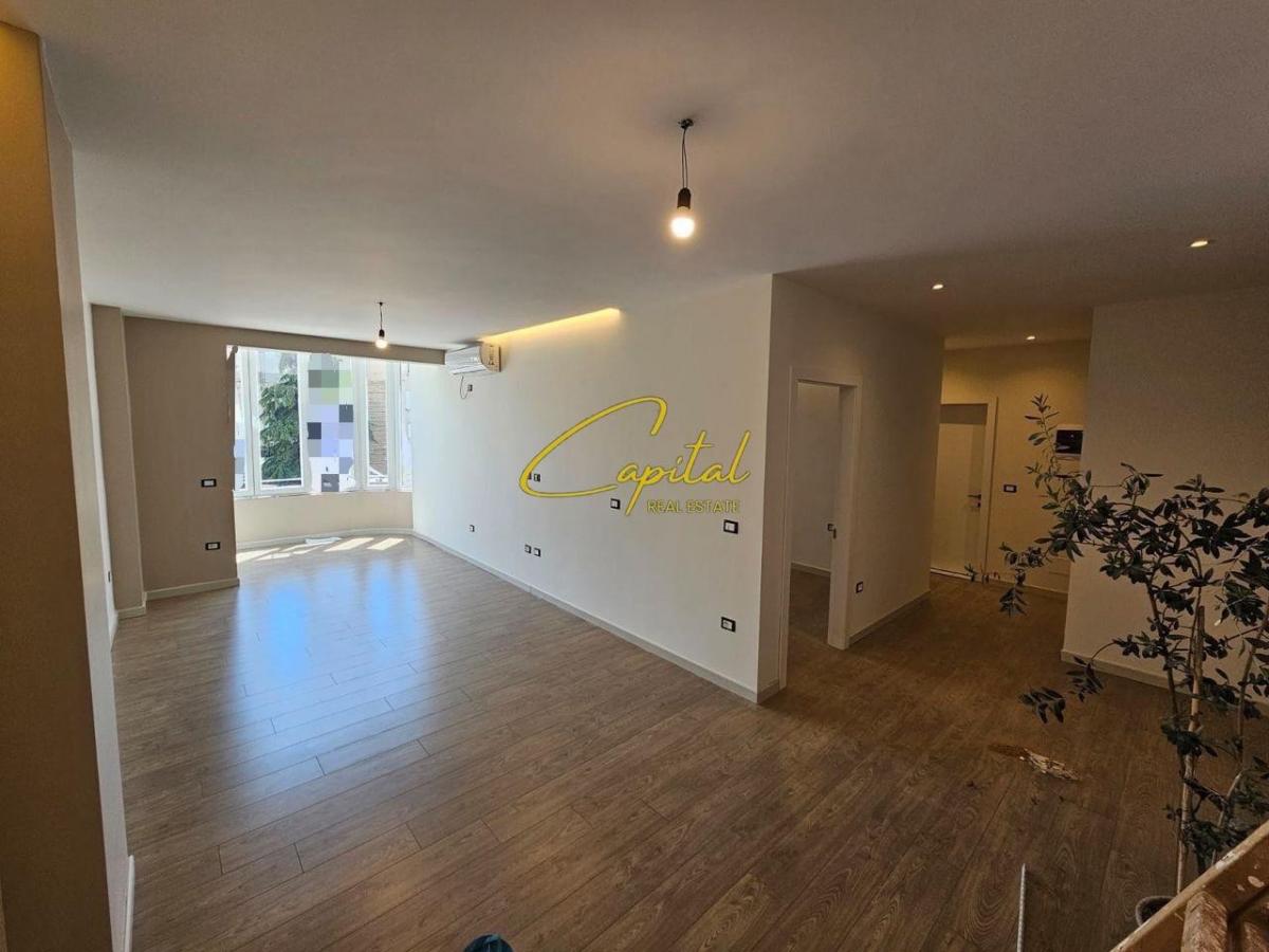 Ambient biznesi me qira 100 m2 zogu i zi 90.000 leke