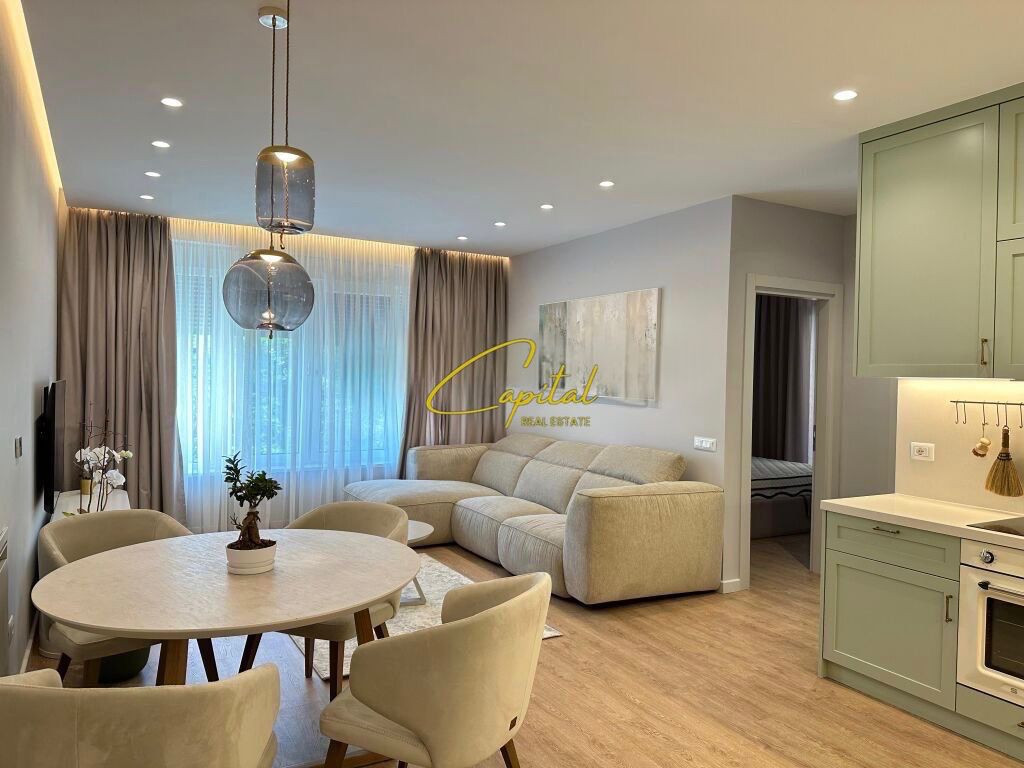 Apartament me qira 2+1 liqeni i thate 1.200 euro