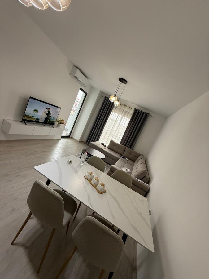!!Jepet me Qira Apartament 1+1 – Astir, afër Vilës L!!