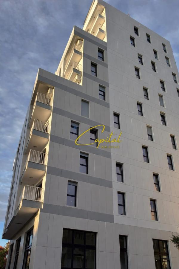 Shitet apartament 2+1+2 xhamlliku 22.000.000 leke