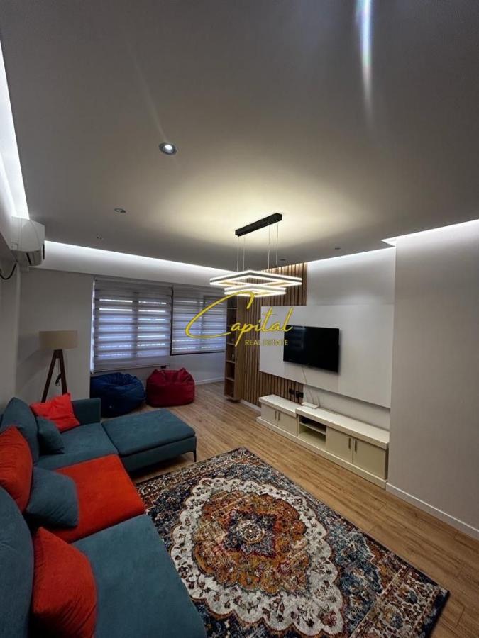 Apartament me qira 3+1+2 myslym shyri 1000 euro