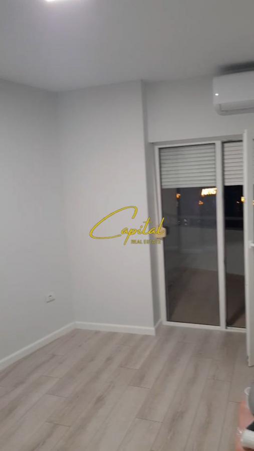 Zyre me qira 80 m2 zogu i zi 600 euro