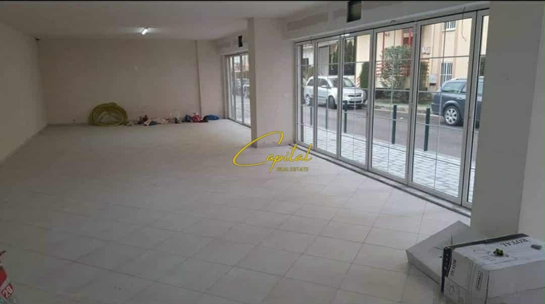 Ambient biznesi me qira 100 m2 liqeni i thate 700 euro