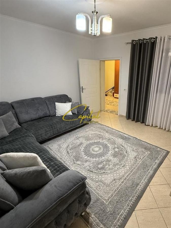Apartament me qira 1+1 5 maji 400 euro