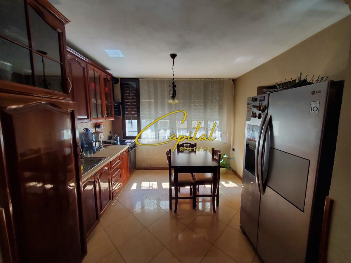 Shitet apartament 3+1+2 21 dhjetori 23.000.000 leke