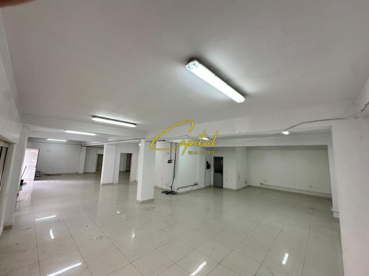 Ambient biznesi me qira 240 m2 don bosko 140.000 leke