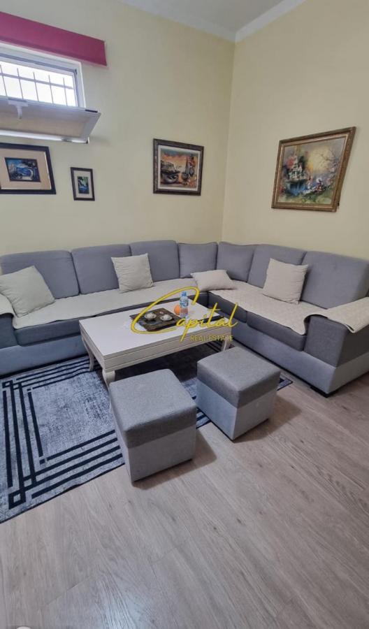 Apartament me qira 2+1 21 dhjetori 50.000 leke