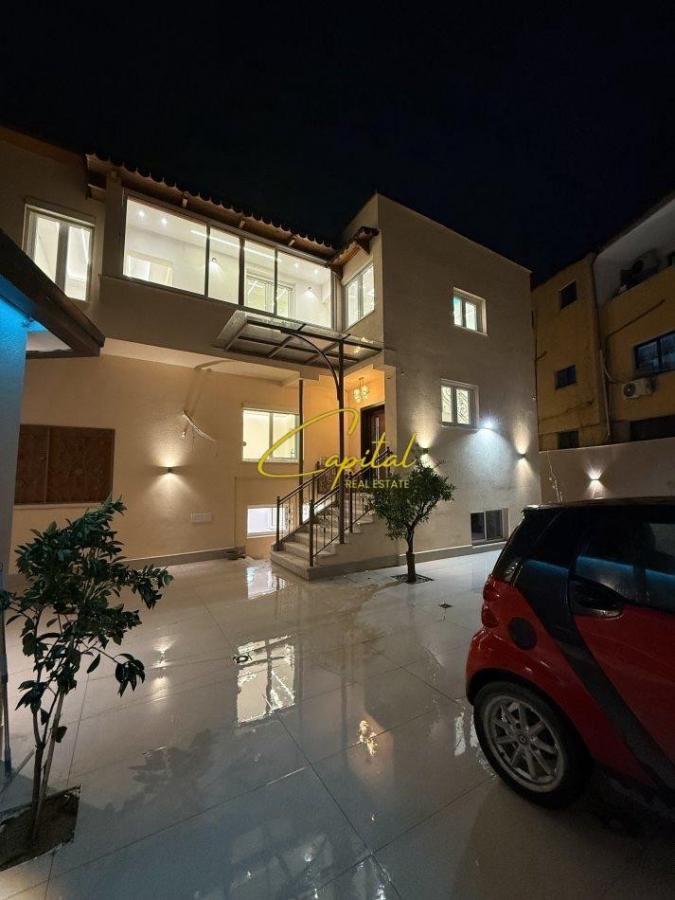 Vile private me qira 200 m2 21 dhjetori 200.000 leke