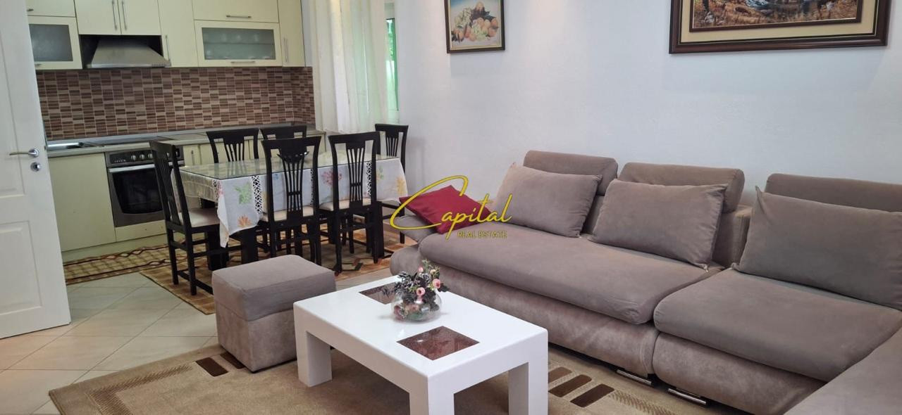Apartament me qira 2+1 vilat amerikane 65.000  leke