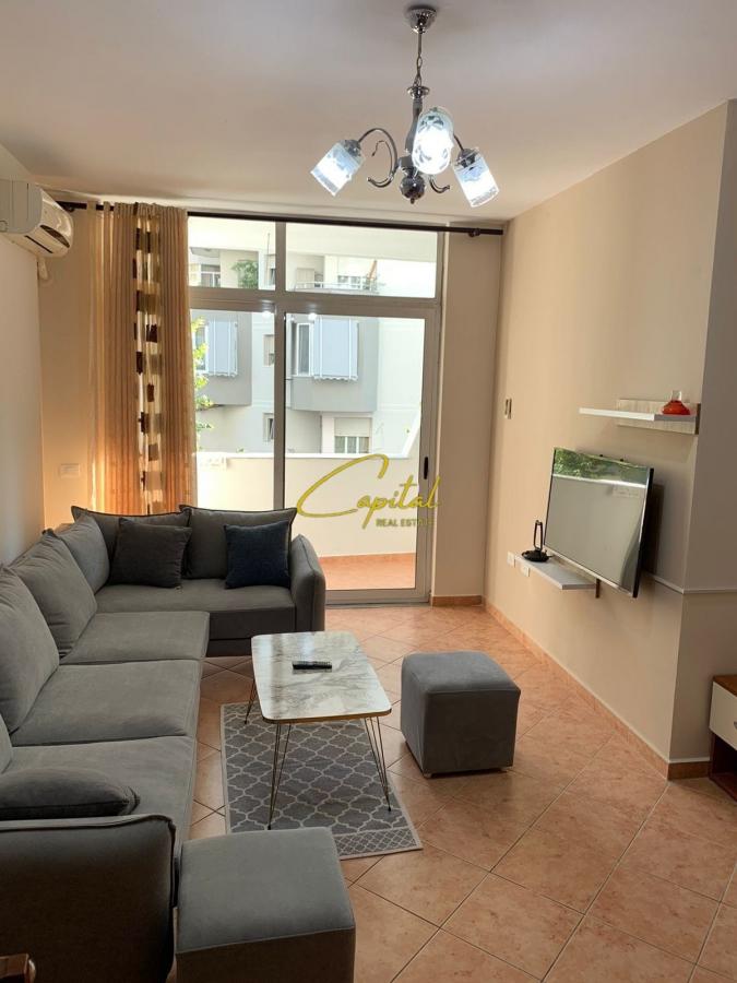 Apartament me qira 2+1 komuna e parisit 700 euro