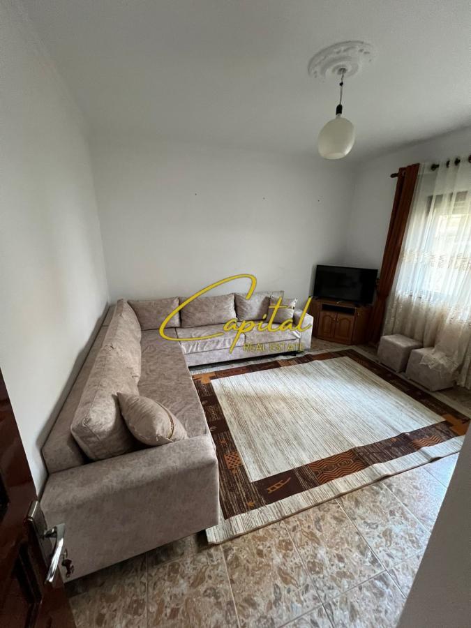 Apartament me qira 1+1 qytet studenti 40.000 leke