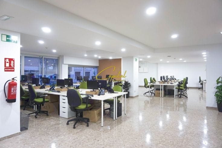 Shitet ambient biznesi 330 m2 kodra e diellit 660.000 euro