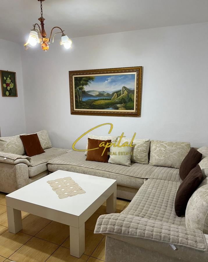 Apartament me qira 1+1 oxhaku 400 euro
