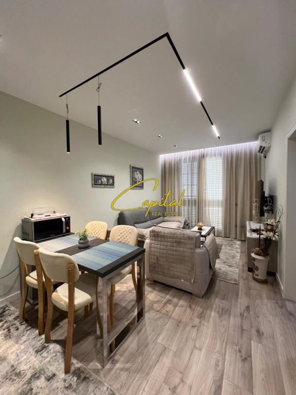 Apartament me qira 1+1 qender 870 euro