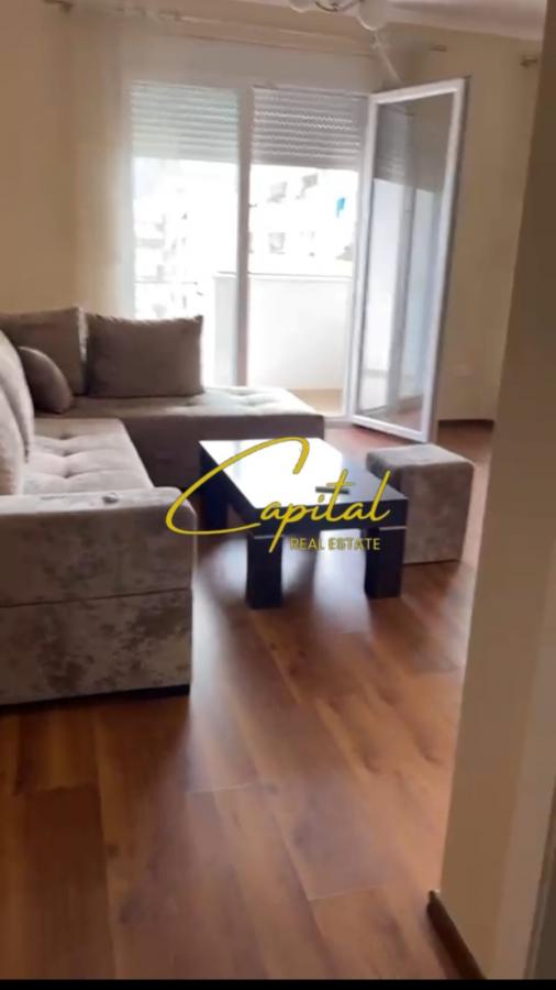 Apartament me qira 2+1 5 mjai 55.000 leke