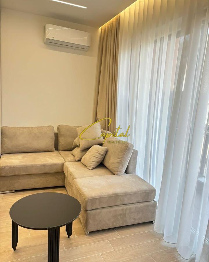 Apartament me qira 1+1 myslym shyri 80.000 leke