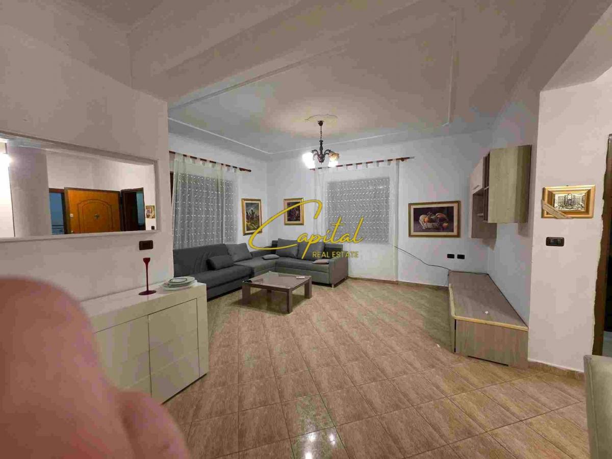 Apartament me qira 1+1 rruga e elbasanit 45.000 leke