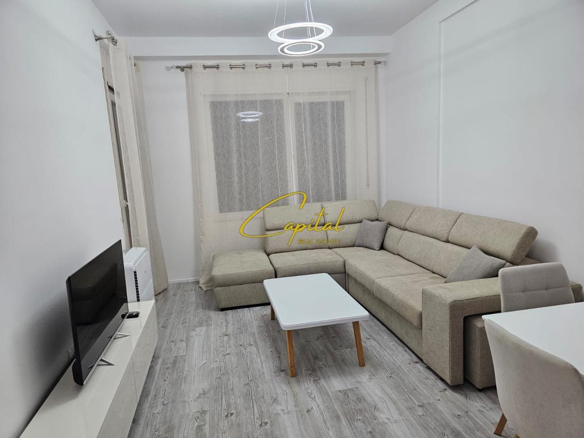 Shitet apartament me qira 2+1 spitali amerikan 3 190.000 euro