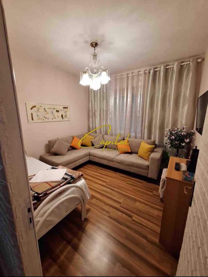 Shitet apartament 2+1 myslym shyri 183.000 euro