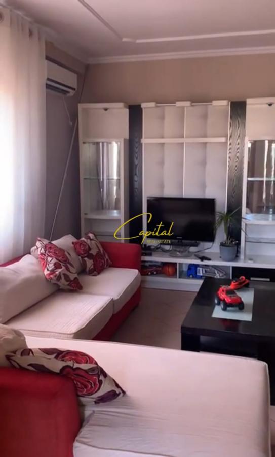 Apartament me qira 1+1 rruga e durresit 60.000 leke