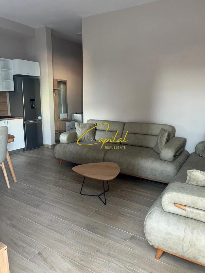 Apartament me qira 1+1 yzberisht 35.000 leke