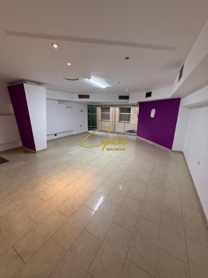 Shitet ambient biznesi 147 m2 rruga e elbasanit 530.000 euro