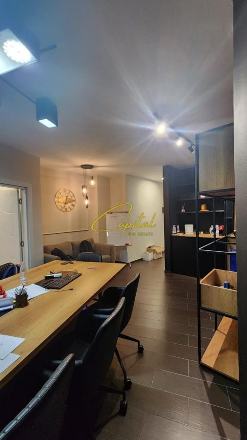 Zyre me qira 85 m2 rruga e kosovareve 850 euro
