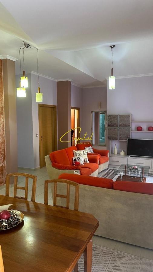 Apartament me qira 3+1 komuna e parisit 100.000 leke