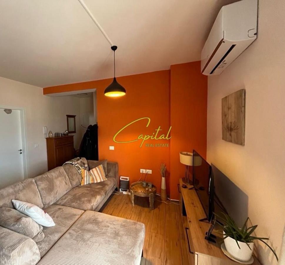 Shitet apartament 2+1 rruga e dibres