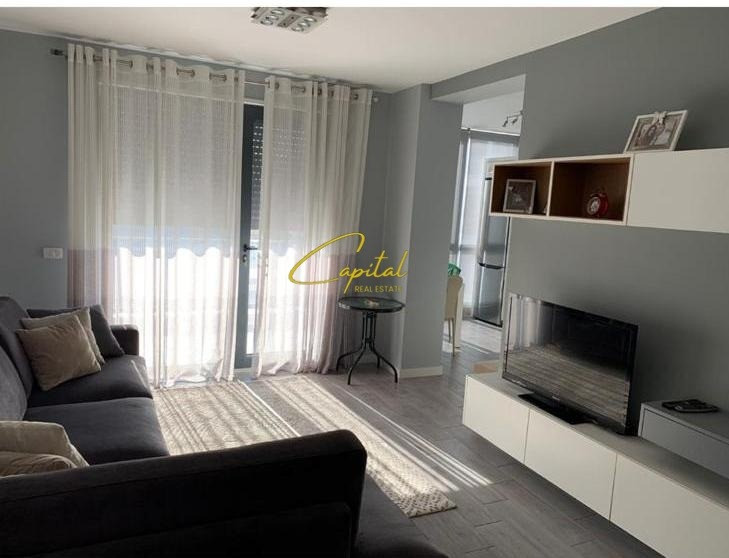 Apartament me qira 2+1 ish parku 62.000 leke