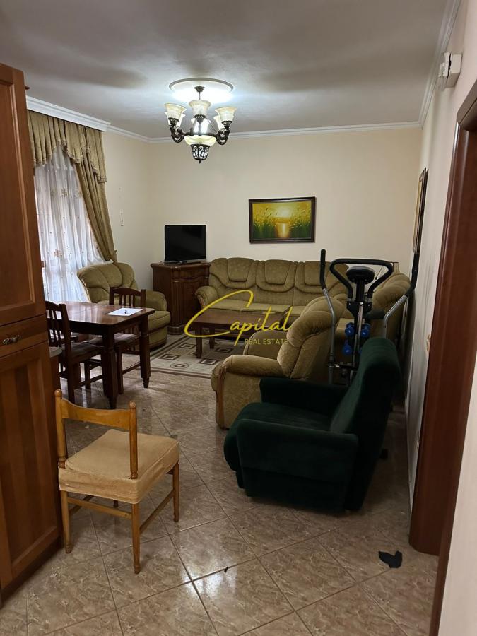 Shitet apartament 2+1 xhamlliku 135.000 euro