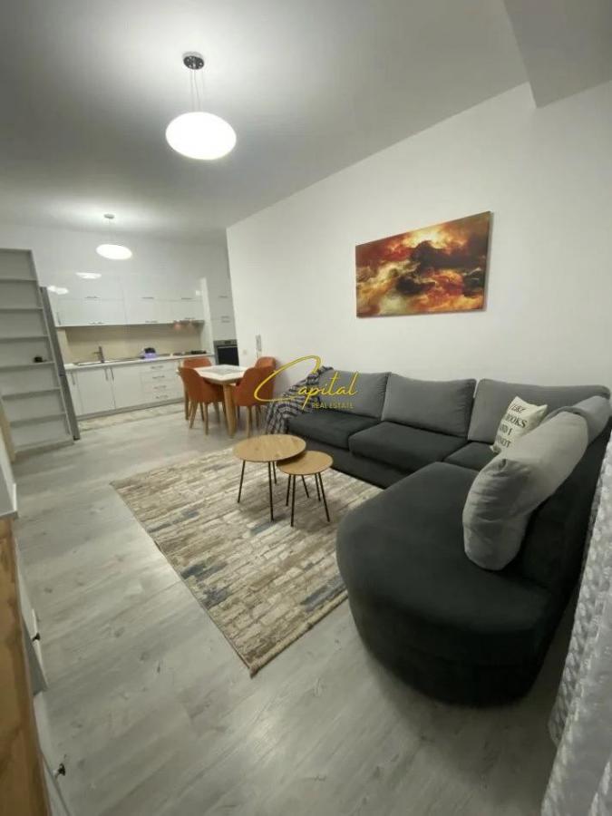 Apartament me qira 2+1 pazari i ri 750 euro