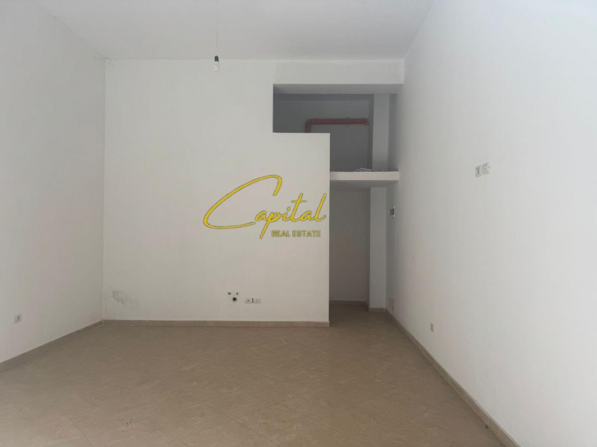 Ambient biznesi me qira 40 m2 yzberisht 400 euro