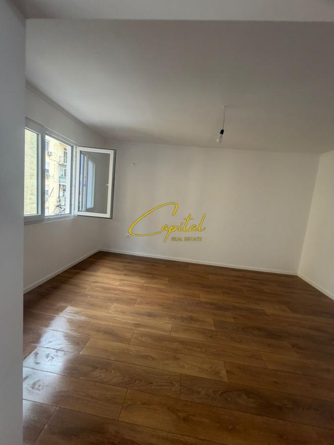 Shitet apartament 1+1 porcelan 98.000 euro