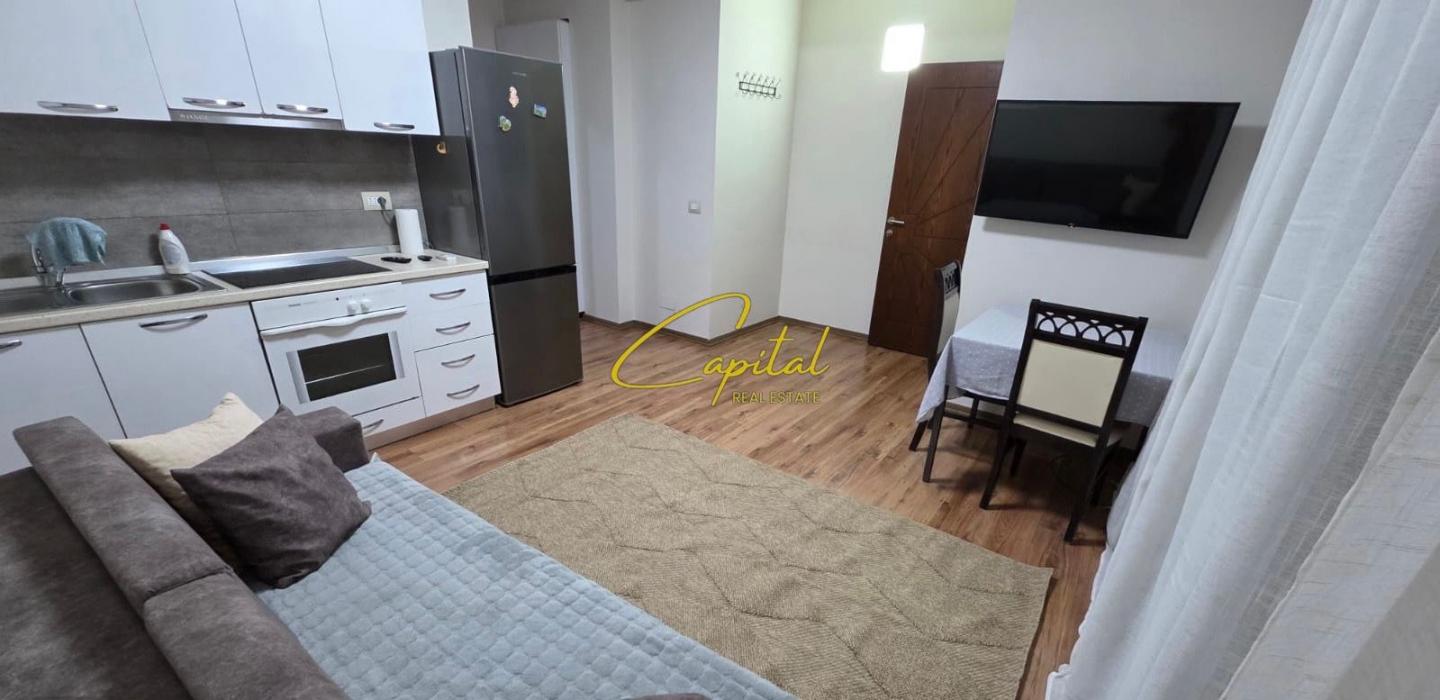 Apartament me qira 1+1 rruga kuvajt 45.000 leke