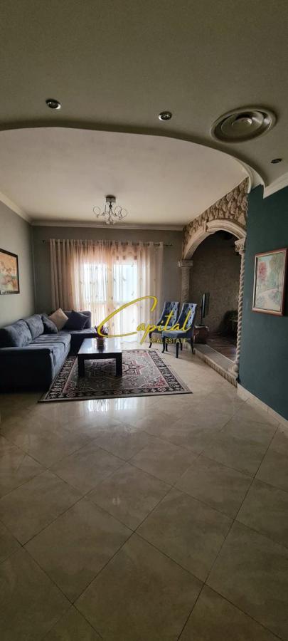 Shitet vile private 420 m2 myslym shyri 1.300.000 euro