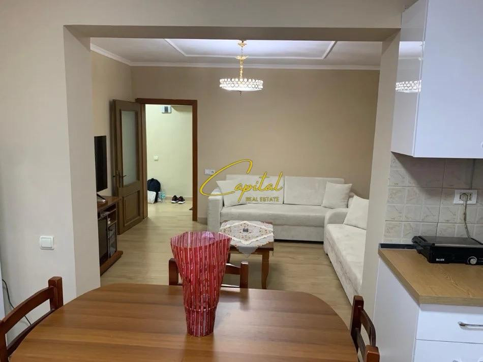 Apartament me qira 1+1 xhamlliku 45.000 leke