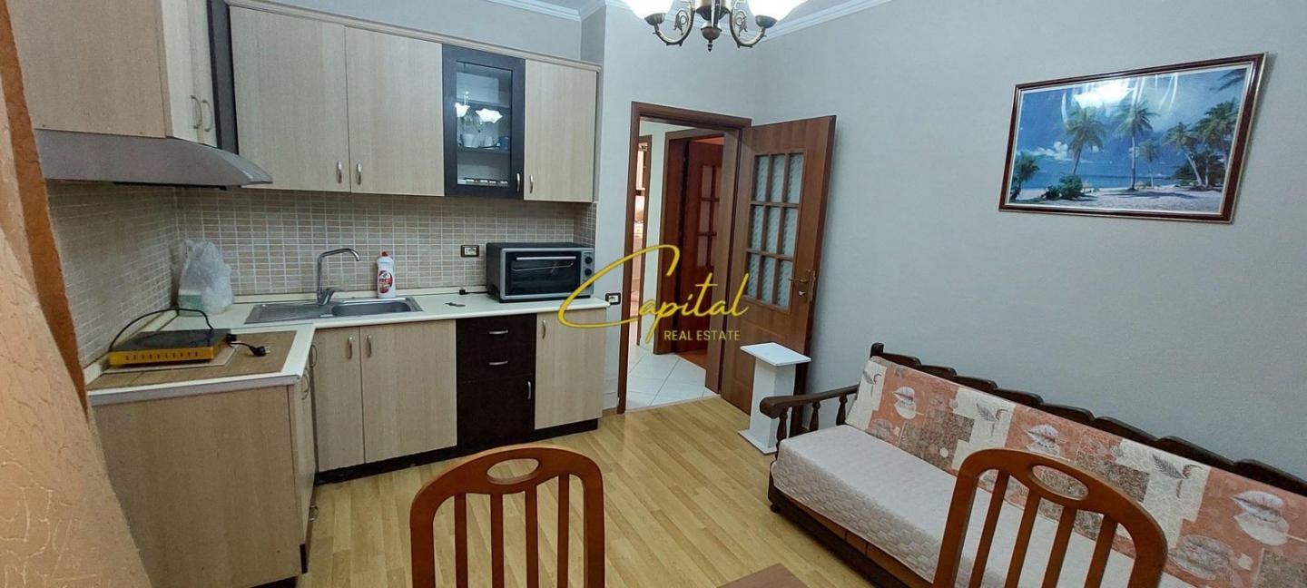 Apartament me qira 1+1 pazari i ri 40.000 leke