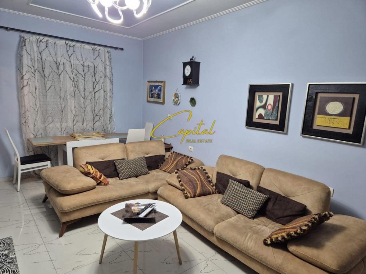 Apartament me qira 2+1 ish trgeu elektrik elektrik 650 euro
