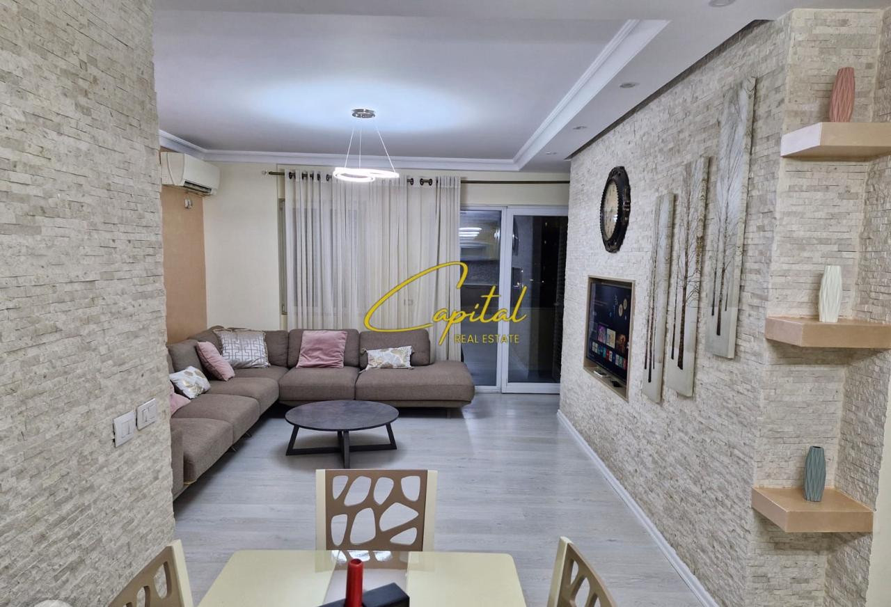 Shitet apartament 3+1 porcelan 209.000 euro