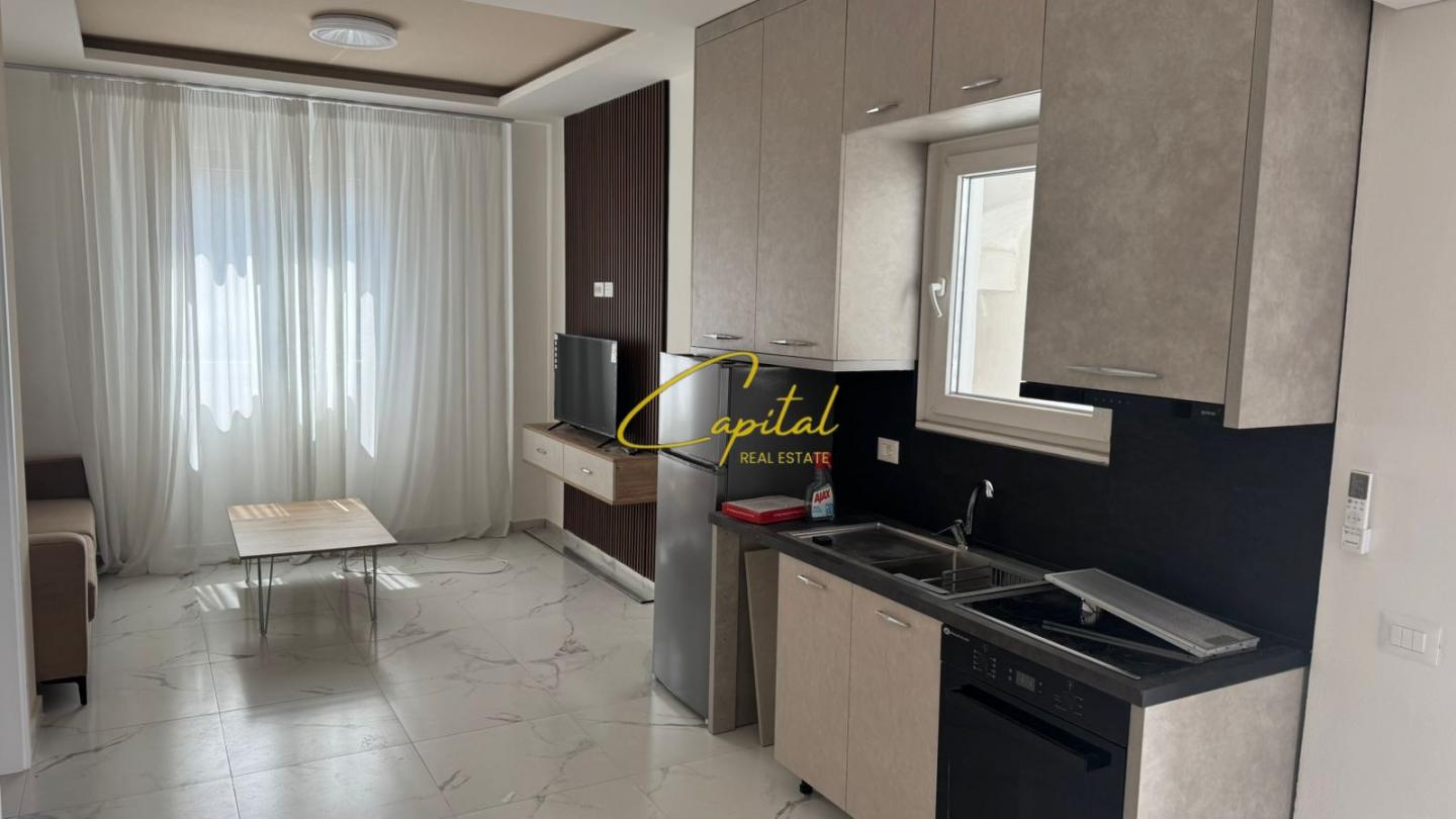 Apartament me qira 1+1 5 maji 50.000 leke