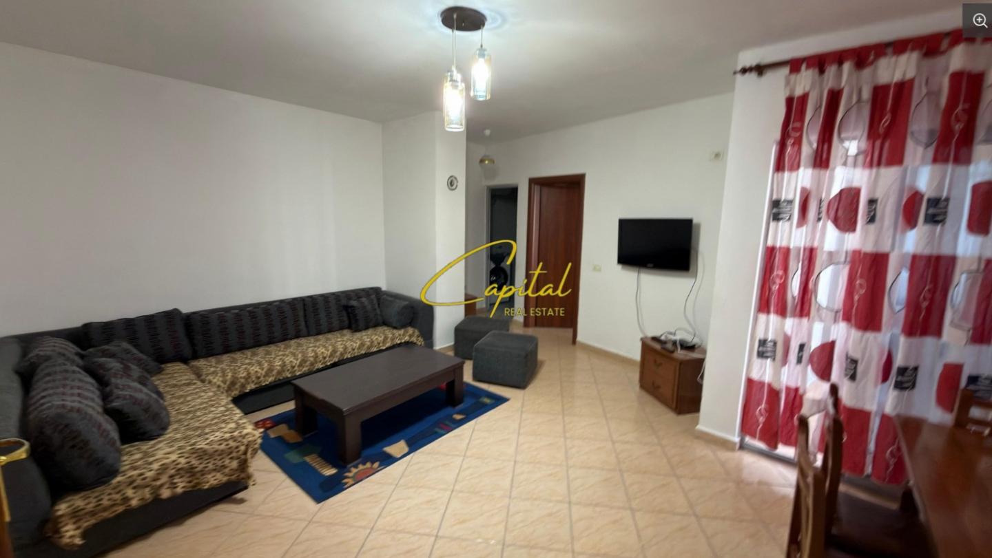 Apartament me qira 1+1 pallati me shigjeta 45.000 leke