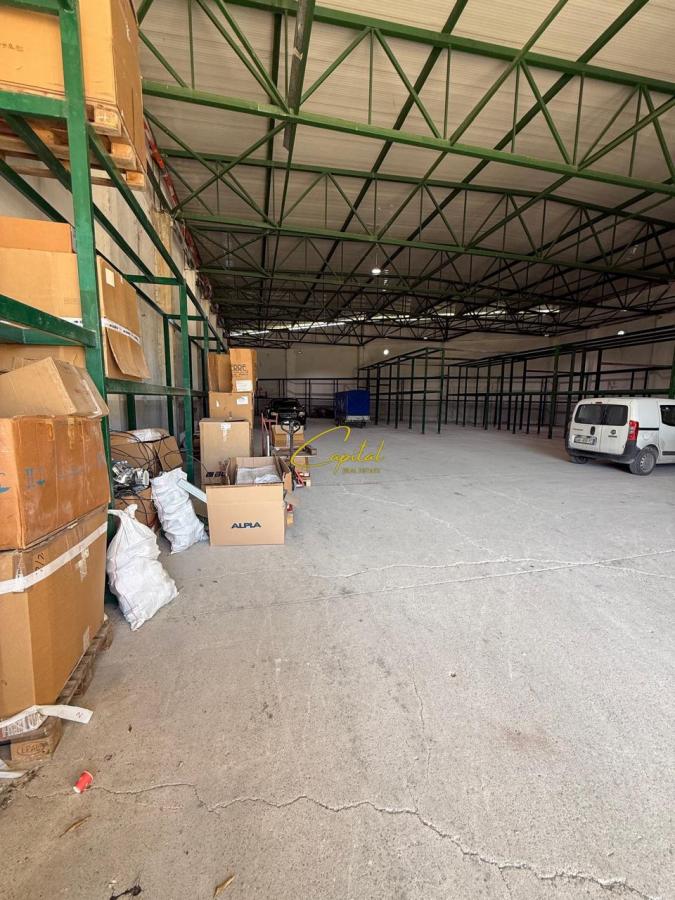 Magazine me qira 800 m2 autostrada tr-dr 4000 euro