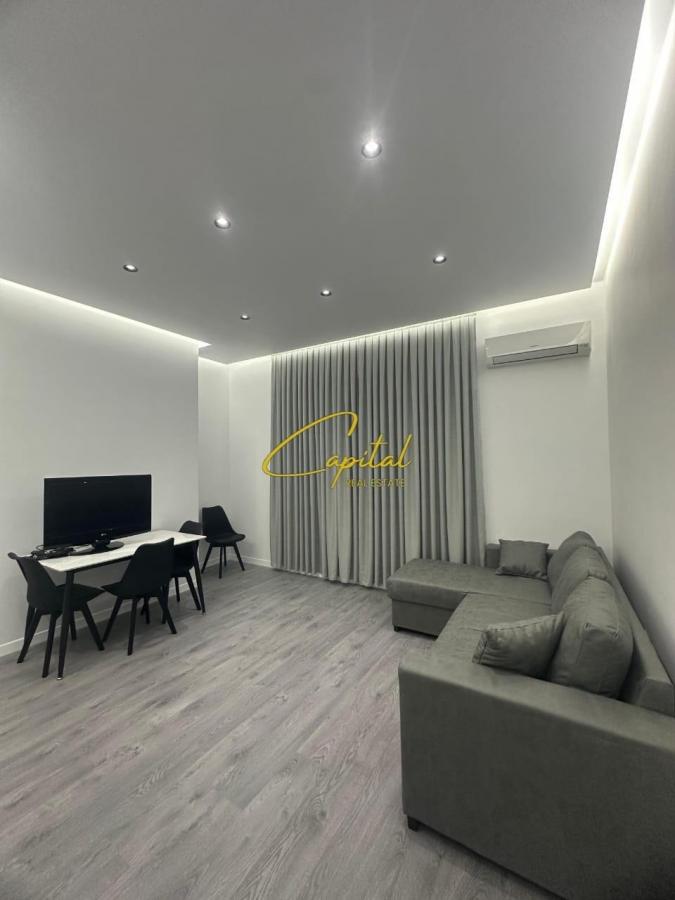 Apartament me qira 1+1 stadiumi air albania 70.000 leke