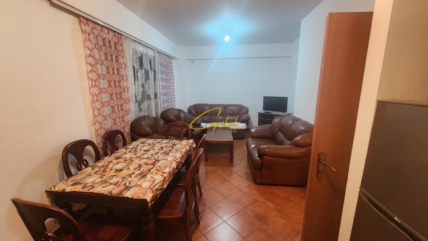 Apartament me qira 2+1 rruga irfan tomini 60.000 leke