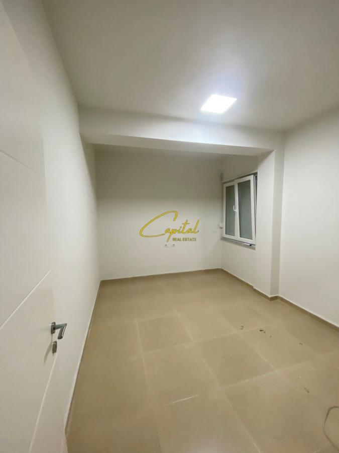 Ambient biznesi me qira 93 m2 rruga e kosovareve 100.000 leke