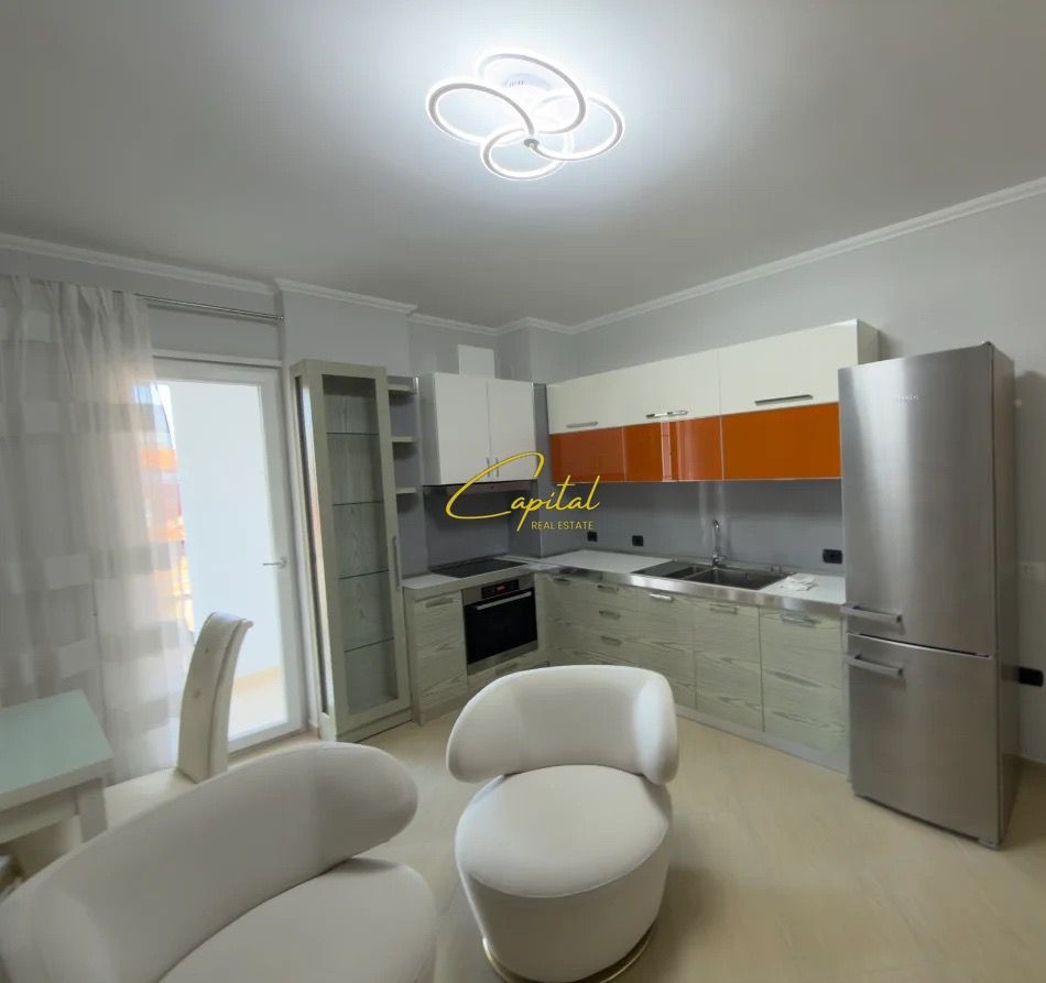 Apartament em qira 1+1 21 dhjetori 650 euro